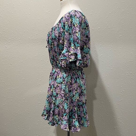 White Birch Floral Ruffle Sleeve Romper Medium - Picture 3 of 7